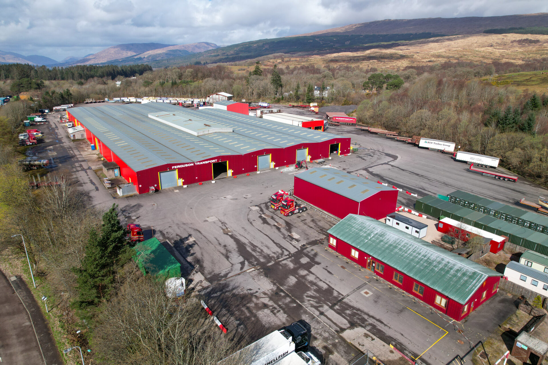 STORAGE & WAREHOUSING STORAGE & WAREHOUSING